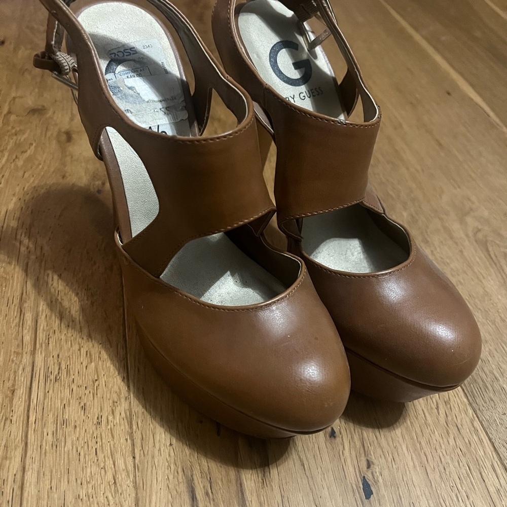 GUESS Women's Brown Platform Heels